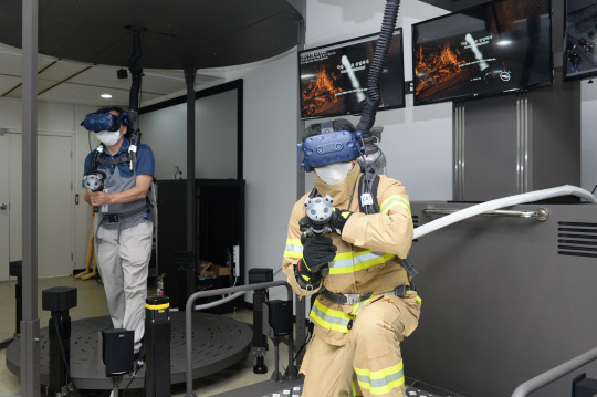 ÈÀçÇöÀå¿¡ ÀÖ´Â µí¡¦ VR·Î ½Ç°¨³ª´Â ¼Ò¹æÈÆ·Ã ÈÀçÇöÀå¿¡ ÀÖ´Â µí¡¦ VR·Î ½Ç°¨³ª´Â ¼Ò¹æÈÆ·Ã